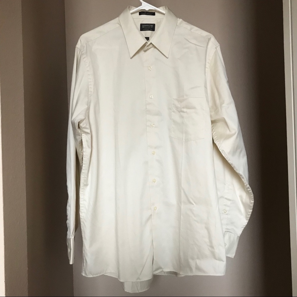 ⭐️Men’s Classic Fit Sateen Dress shirt Ivory/cream